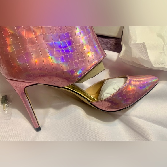 Women’s Shooties - Picture 2 of 10